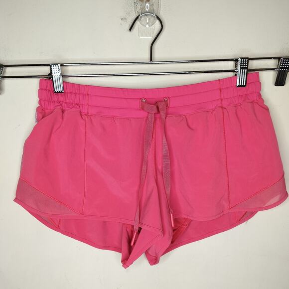 Lululemon Hotty Hot Short High Rise 2.5” Inseam - Picture 1 of 9